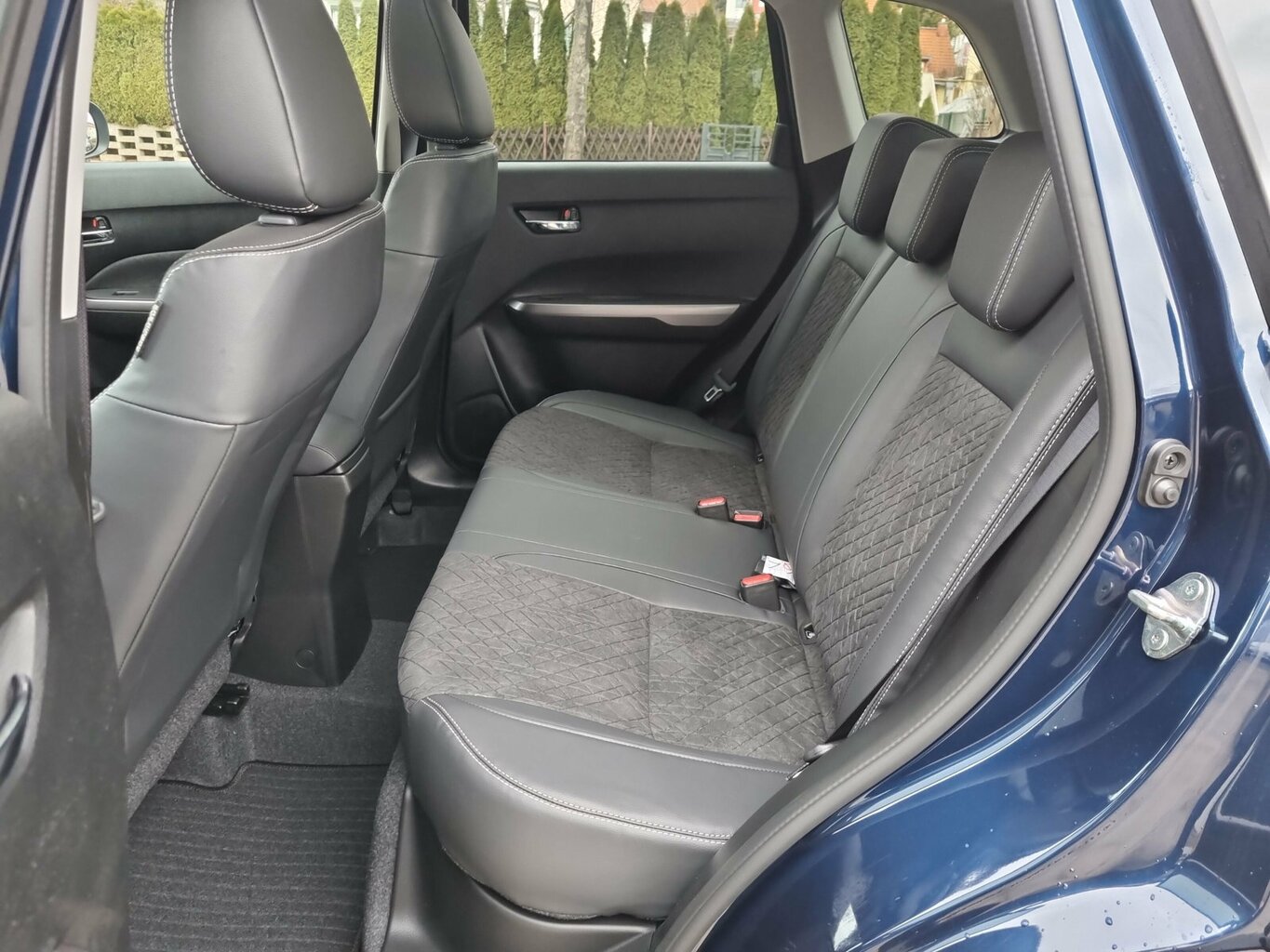Fahrzeugabbildung Suzuki Vitara 1.4 Comfort+ 4x4 Hybrid