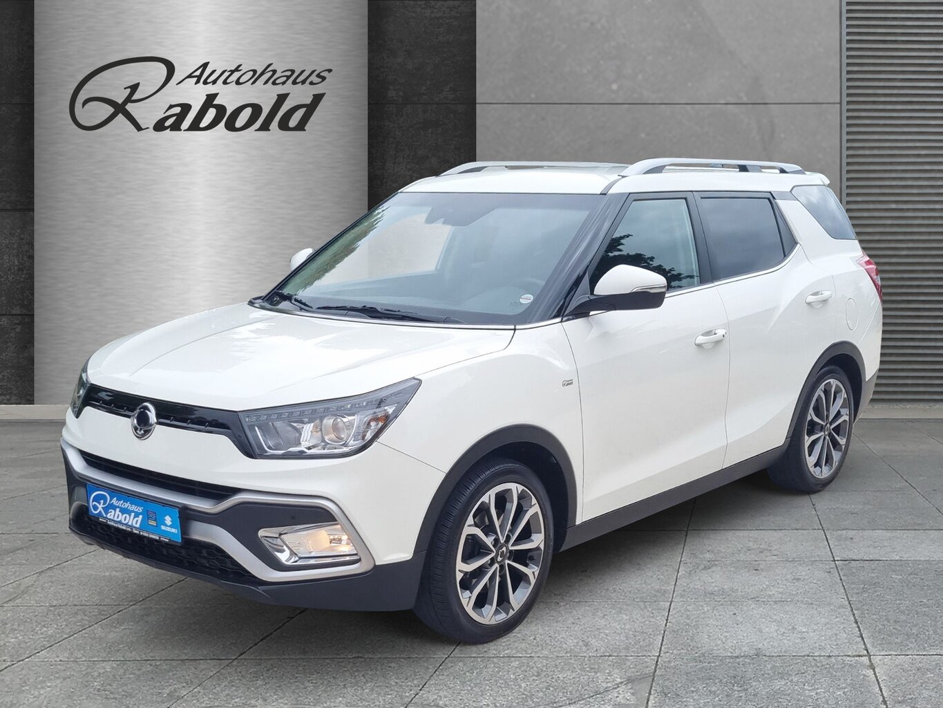 Ssangyong XLV TIVOLI (LANG) Forward