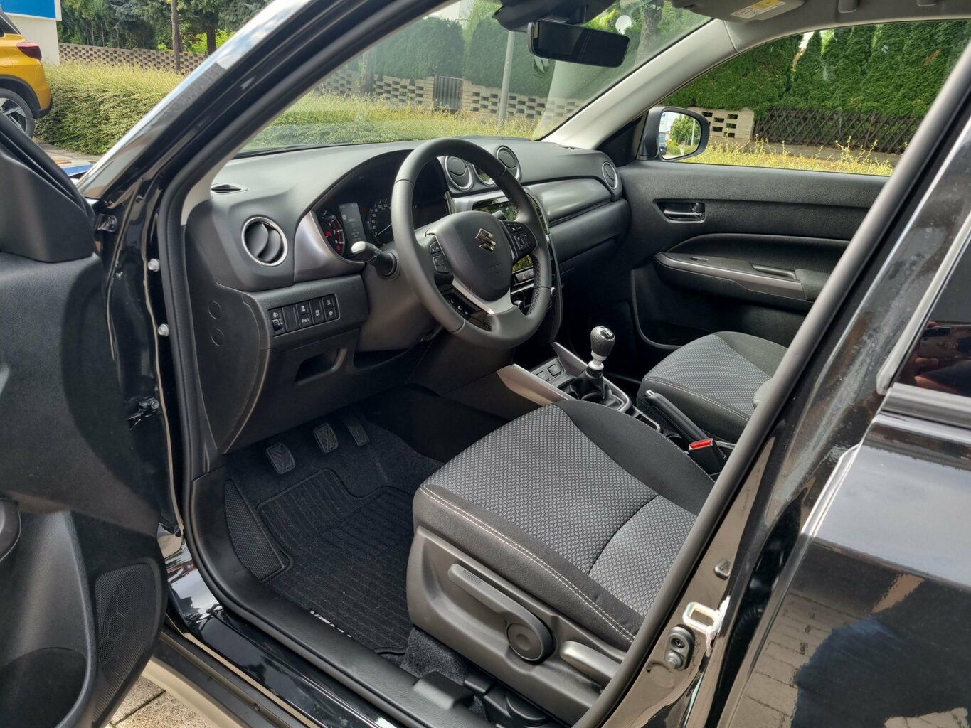Fahrzeugabbildung Suzuki Vitara 1.4 Comfort Hybrid *LED* *Navi*