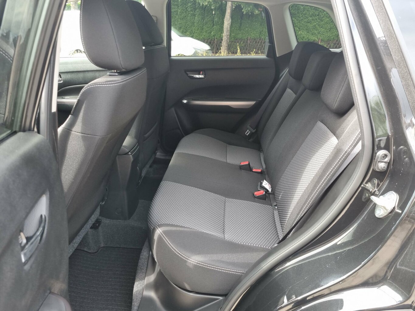 Fahrzeugabbildung Suzuki Vitara 1.4 Comfort Hybrid *LED* *Navi*