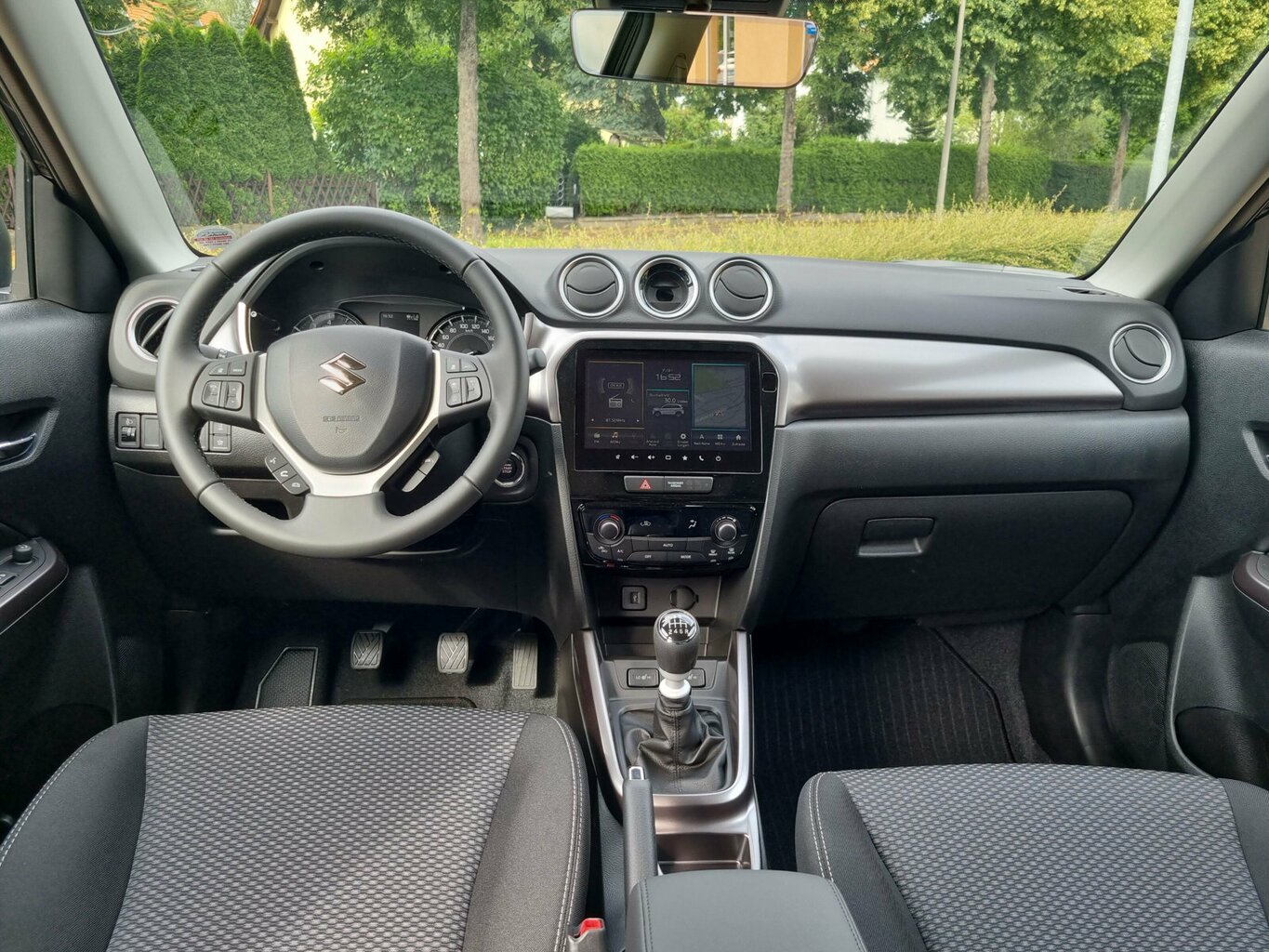 Fahrzeugabbildung Suzuki Vitara 1.4 Comfort Hybrid *LED* *Navi*