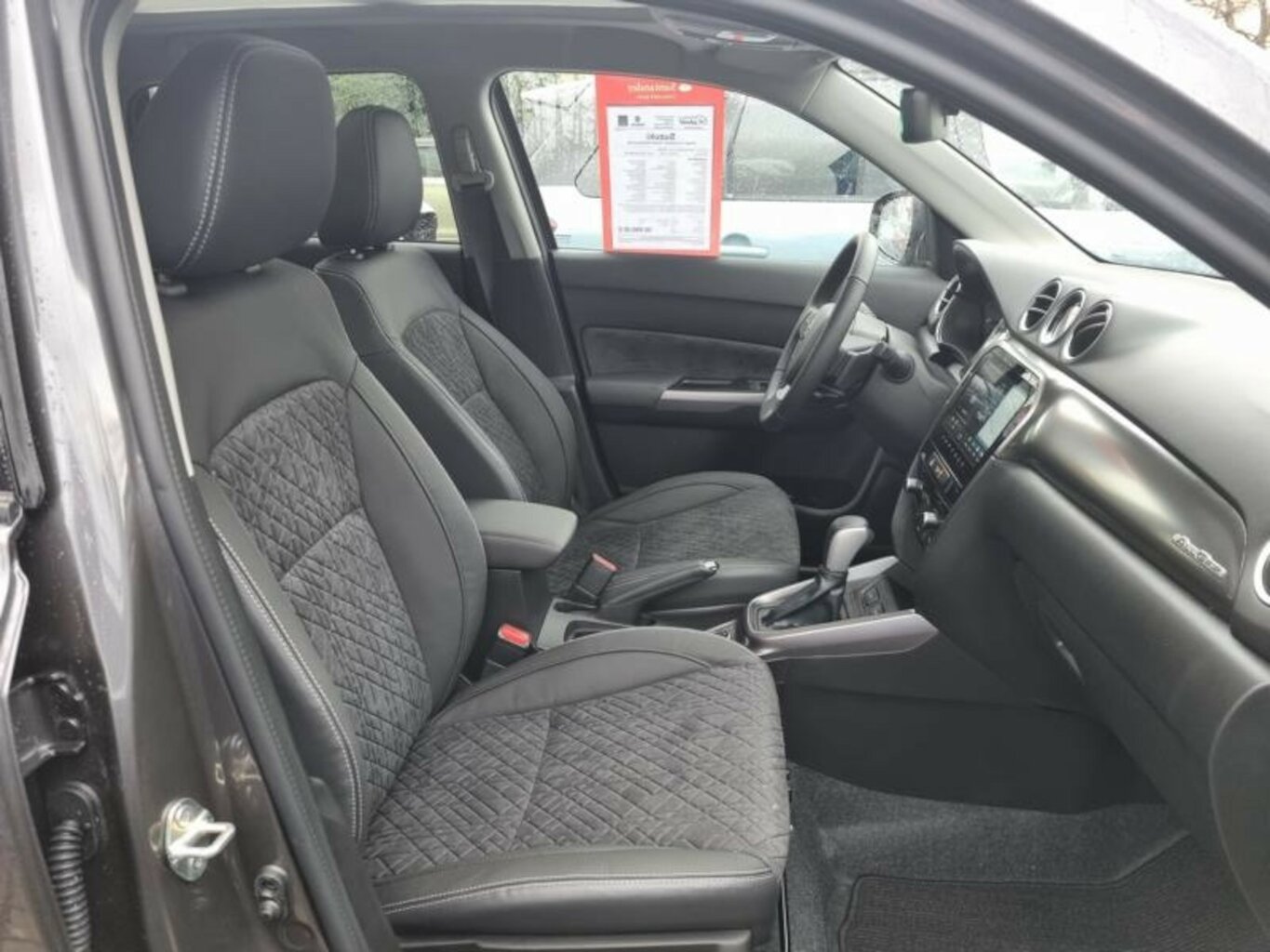 Fahrzeugabbildung Suzuki Vitara 1.4 Comfort+ PLUS Automatik...