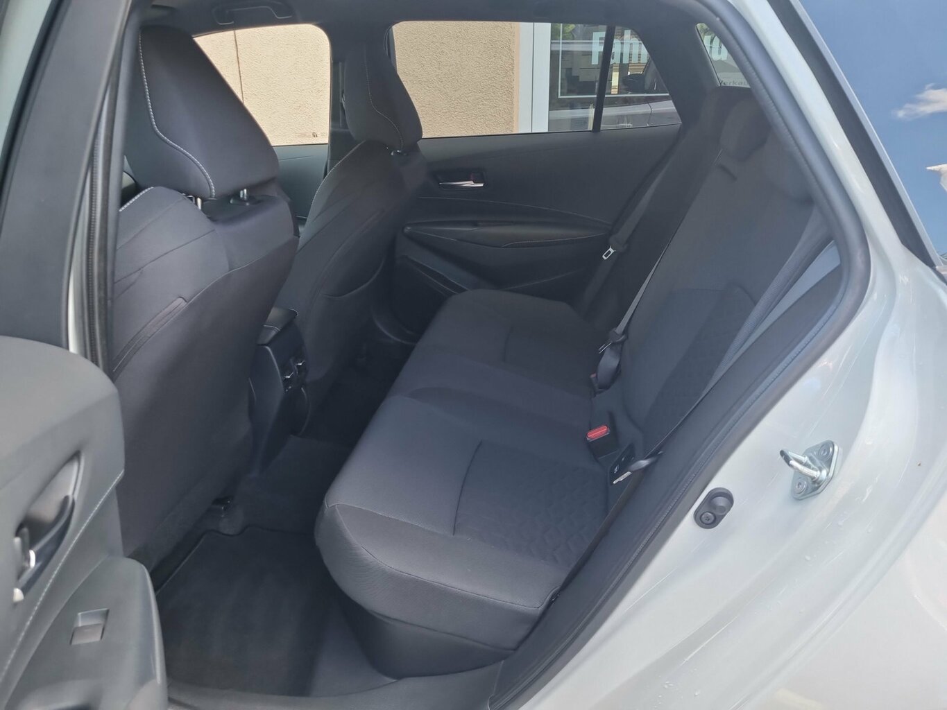 Fahrzeugabbildung Suzuki Swace Automatik Comfort+ Garantie bis 2029!...