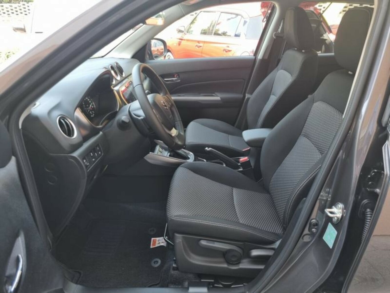 Fahrzeugabbildung Suzuki Vitara 1.4 Comfort+ PLUS Automatik...