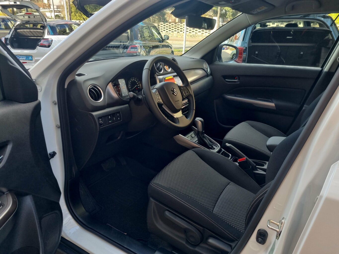 Fahrzeugabbildung Suzuki Vitara 1.4 Comfort Hybrid *Automatik* 2WD...