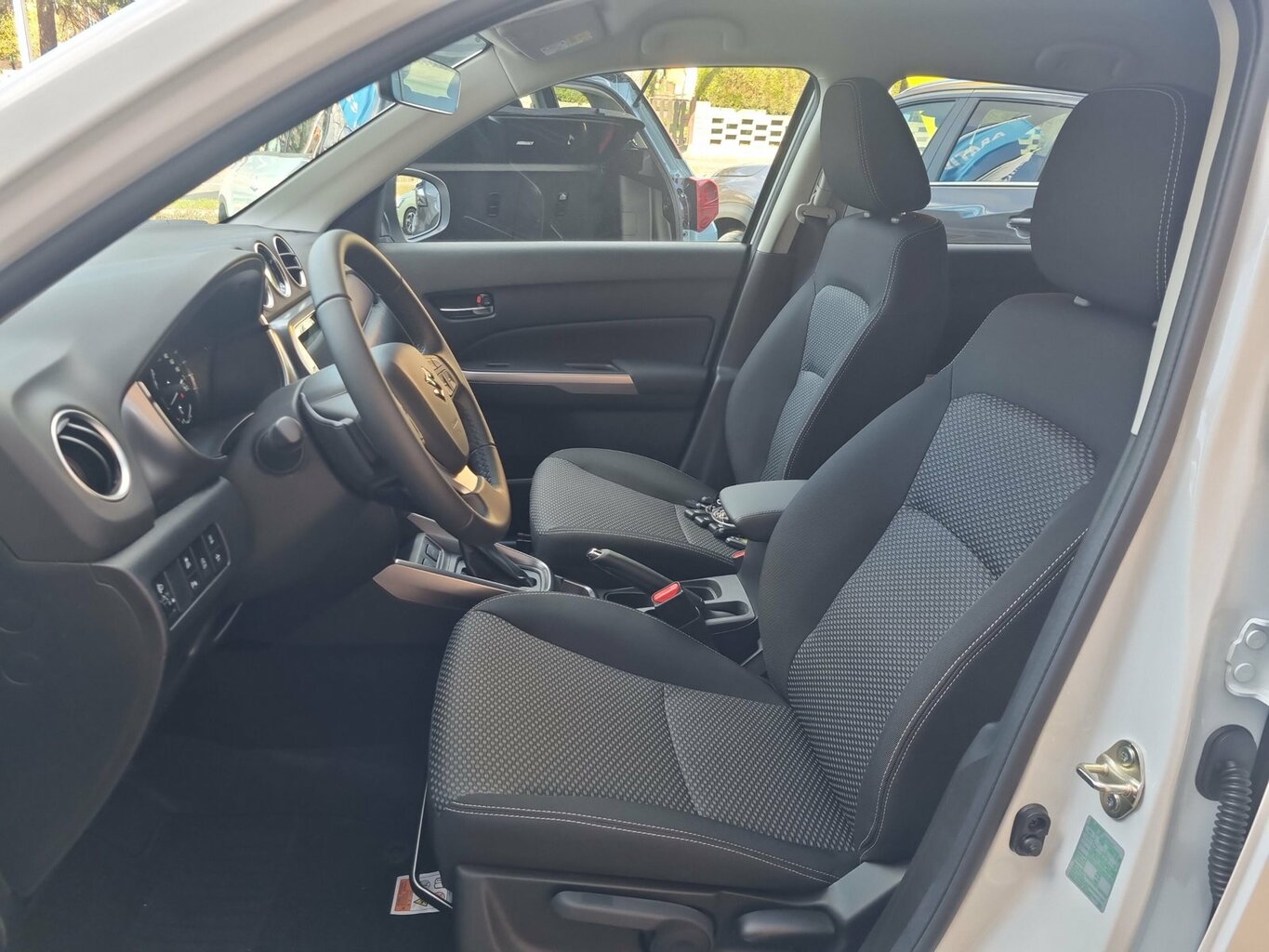 Fahrzeugabbildung Suzuki Vitara 1.4 Comfort Hybrid *Automatik* 2WD...