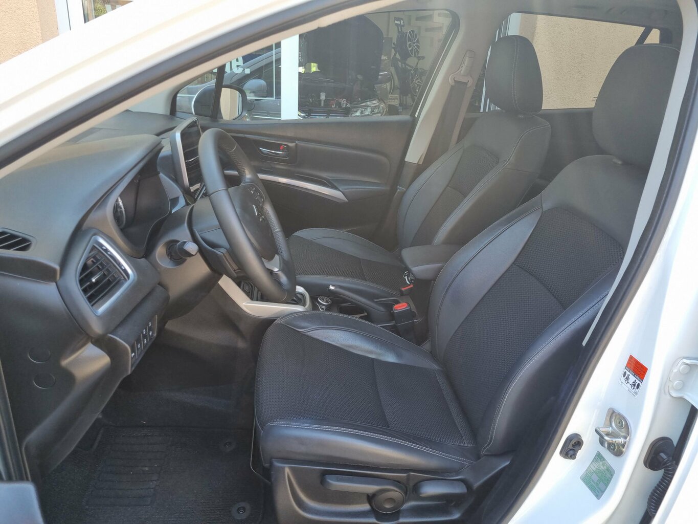 Fahrzeugabbildung Suzuki S-Cross Comfort+ *Automatik* Allrad *AHZV*...