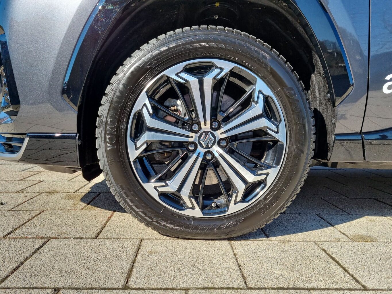 Fahrzeugabbildung Suzuki Across 2.5 Plug-In Hybrid Vorführwagen