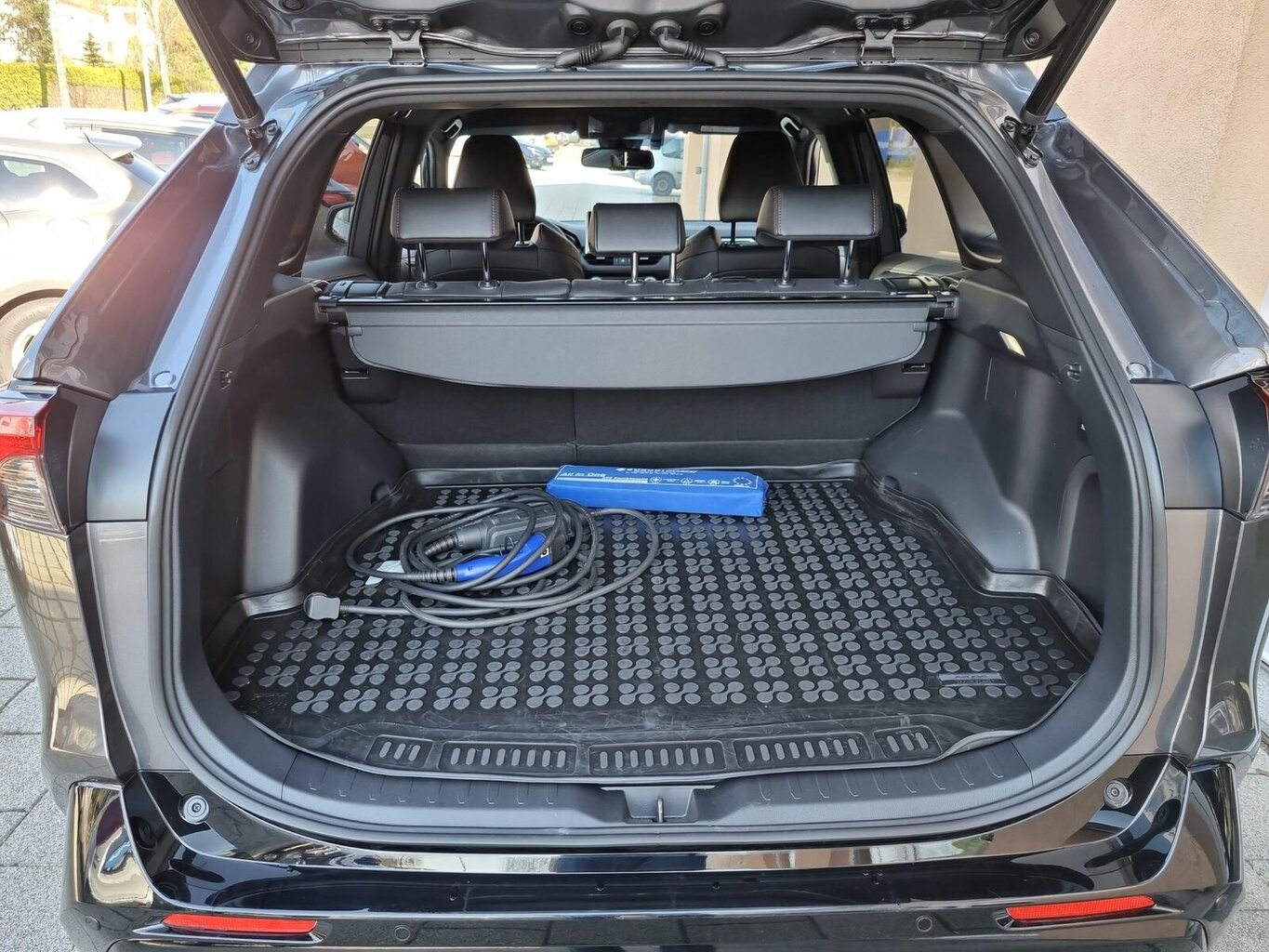 Fahrzeugabbildung Suzuki Across 2.5 Plug-In Hybrid Vorführwagen
