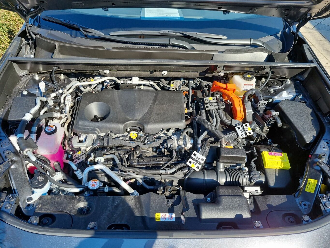 Fahrzeugabbildung Suzuki Across 2.5 Plug-In Hybrid Vorführwagen