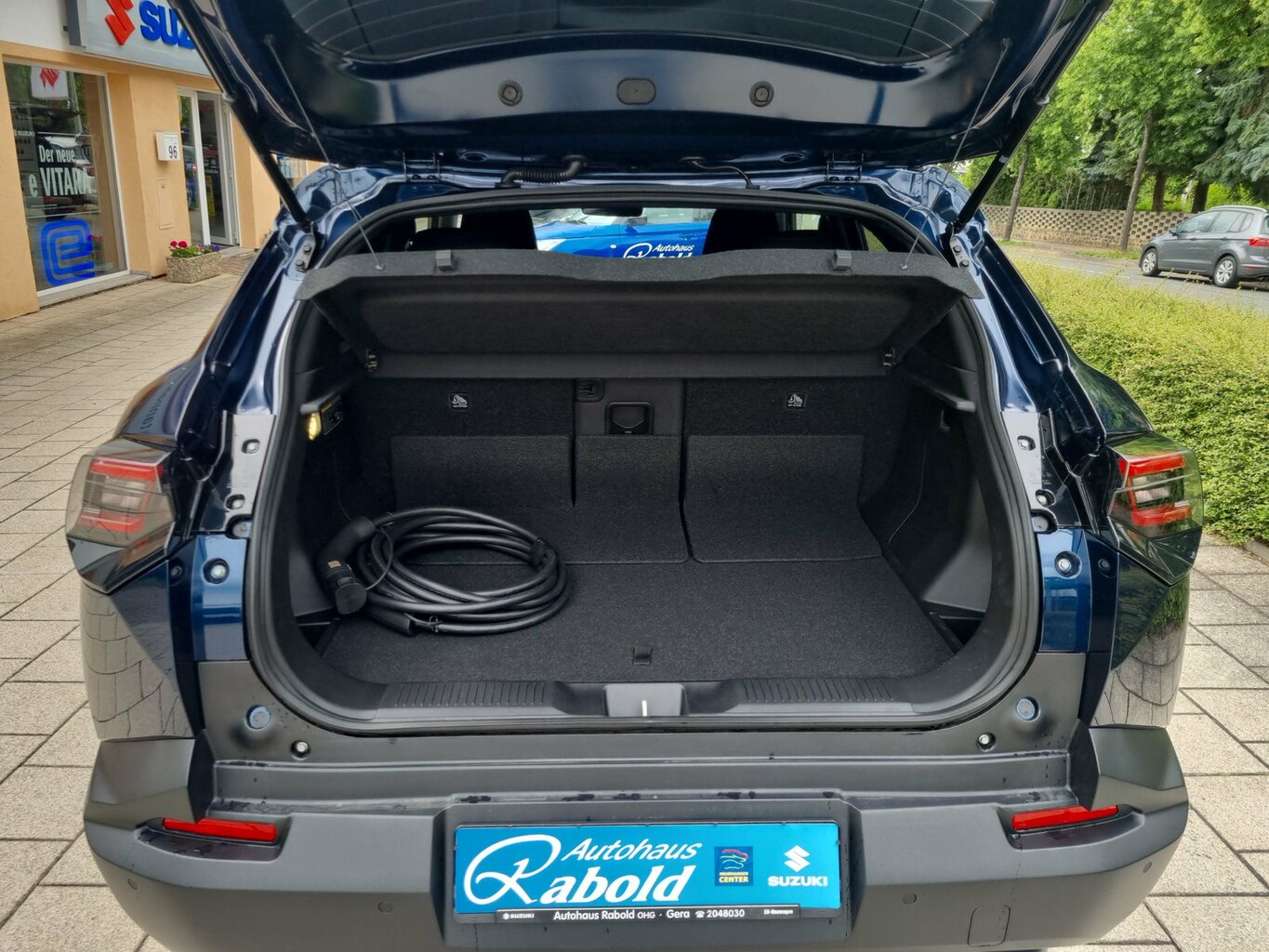 Fahrzeugabbildung Suzuki e VITARA 128 kW eAxle Comfort+ 8 Jahre Garantie...