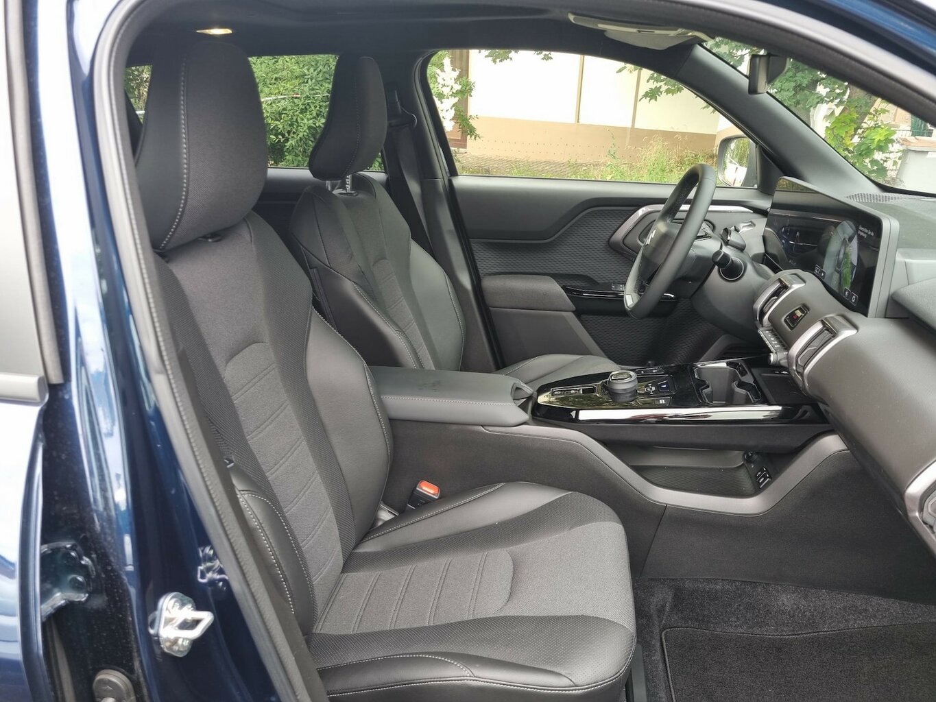 Fahrzeugabbildung Suzuki e VITARA 128 kW eAxle Comfort+ 8 Jahre Garantie...
