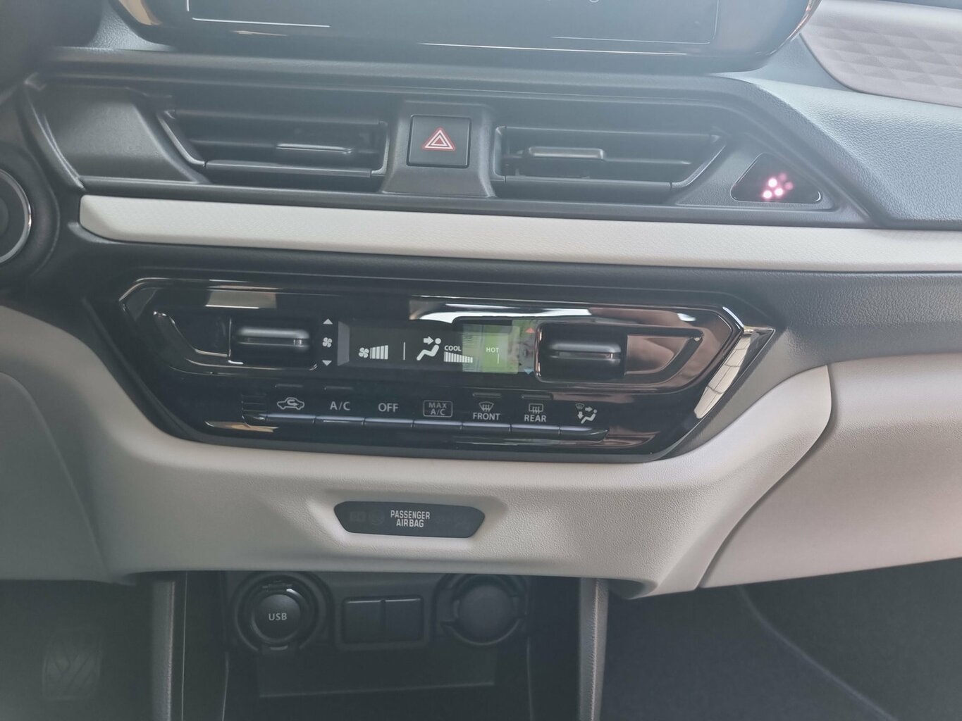 Fahrzeugabbildung Suzuki Swift *Navi* *PDC* *Kamera* *Tempomat ACC*