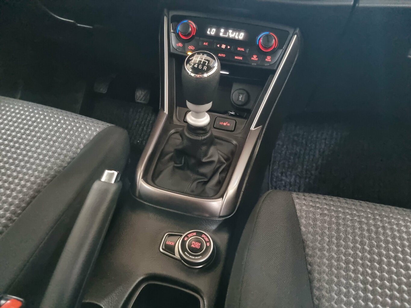 Fahrzeugabbildung Suzuki S-Cross Comfort Allrad *1. Hand* *AHZV*...