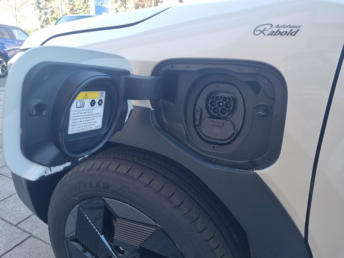 Fahrzeugabbildung Suzuki e VITARA 128 kW eAxle Comfort...